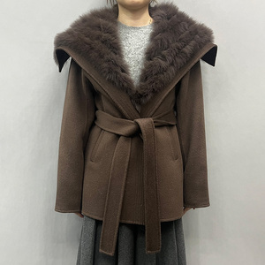 معطف نسائي فاخر من الصوف الحقيقي لشتاء 2026 معطف قصير دافئ أنيق مع حواف من فرو الثعلب الحقيقي - Product Image 6
