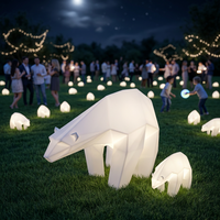 Ornement de Noël en forme d'ours polaire à LED multicolores, télécommandé, indice de protection IP54, sculpture décorative lumineuse pour pelouse extérieure
