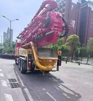 Pompe à béton d'occasion Sany 43m 2023 pour projets de construction lourde – Camion pompe à béton d'origine
