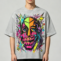 T-shirt Oversize Homme Personnalisé avec Impression Graffiti Vibrante Masque en Relief 100% Coton Lourd 280g Tissé Style Hip Hop Street DTG