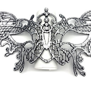 Maschera per Occhi in Pizzo a Forma di Farfalla Colorata per Halloween, Maschera per Mezzo Viso per Adulti e Bambini, Accessori per Spettacoli Teatrali - Product Image 4