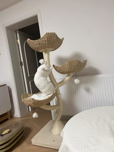 Torre de Gato Moderna de Madeira Luxuosa e Durável, Grande e Sólida, Multi-nível, com Rede para Escalar - Product Image 6