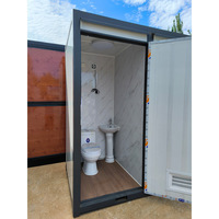 Conteneur de toilettes mobile moderne en acier préfabriqué à 2 portes avec lavabo pour chantier extérieur