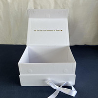 Emballage de boîte-cadeau en papier de vêtement magnétique blanc pliable de luxe personnalisé avec boîte-cadeau magnétique de ruban