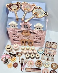 <span class=keywords><strong>Flower</strong></span> <span class=keywords><strong>Knows</strong></span> the Sweetie Bear Collection Boîte cadeau Allin Ensembles de maquillage Tout inclus Fard à paupières Blush Concealer Rouge à lèvres Miroir - Product Image 6