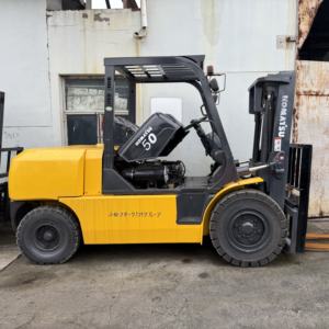 รถยกดีเซล Komatsu FD50 มือสองขายดี 5 ตัน อะไหล่แท้ครบชุด รวมถึงเครื่องยนต์จากญี่ปุ่น สภาพดี ปี 2013-2023 - Product Image 2