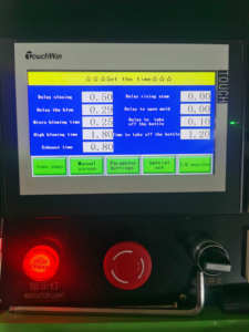 Máquina de soplado semiautomática de 4 cavidades para mascotas - Product Image 5