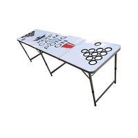 Table de bière-pong client avec trous