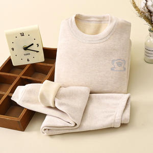 Venta al por mayor <span class=keywords><strong>de</strong></span> sublimación cálida felpa baja moq invierno recién nacido <span class=keywords><strong>Mickey</strong></span> terciopelo pies bebé polar terciopelo pijama traje - Product Image 5