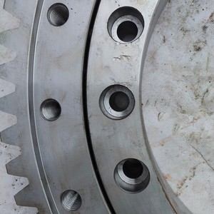Vertragend Lager Met Tandwielen Voor Kelly <span class=keywords><strong>Bar</strong></span> Boorinstallatie Machine Roterende Aandrijfkop - Product Image 1
