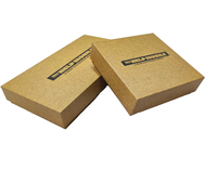 Emballage de perruque personnalisé en carton noir écologique avec matériaux recyclés, fermeture magnétique, doublure en éponge et lamination brillante