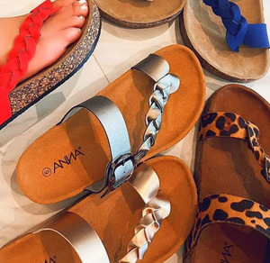 2025 TS nuevas sandalias planas con brida de goma para mujer, sandalias de cuero Pu, chanclas de leopardo, zapatillas - Product Image 2