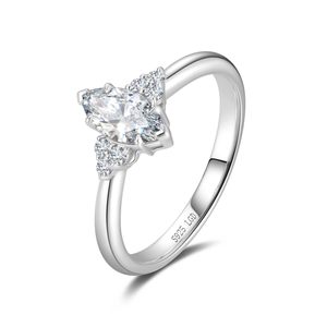 Anillo de Compromiso SGARIT Personalizado de Plata de Ley 925 con Baño de Rodio y Diamantes Cultivados en Laboratorio, Corte Marquesa, Piedras Decorativas, Certificado IGI - Product Image 3