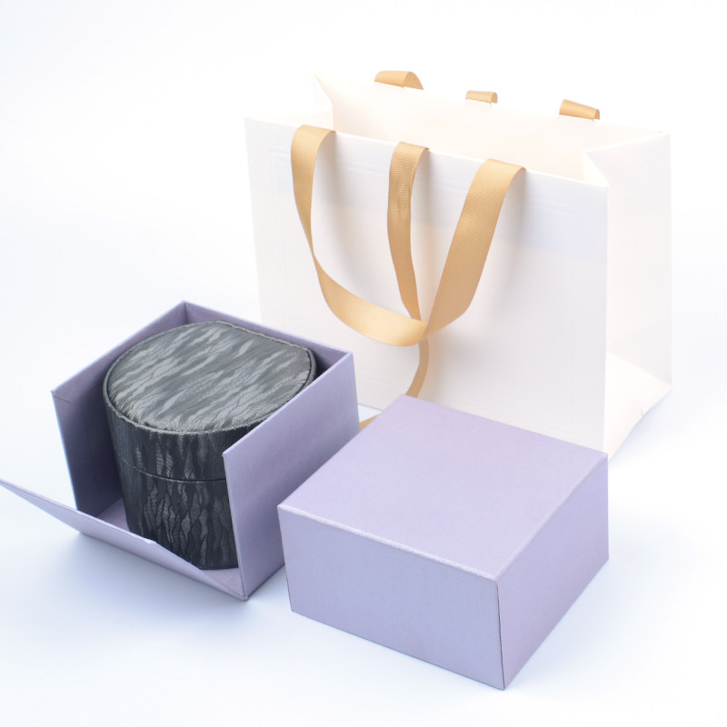 Boîte à bague rechargeable gris avec lumière blanche - Sac cadeau