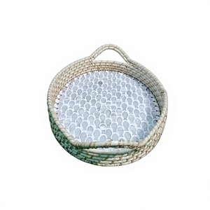 Plateau de service rond en rotin, fait main, incrusté de nacre, de luxe, style Royal Noor Pearl, pour l'élégance raffinée de la maison, pour l'Aïd, le Ramadan et la Diwali - Product Image 1