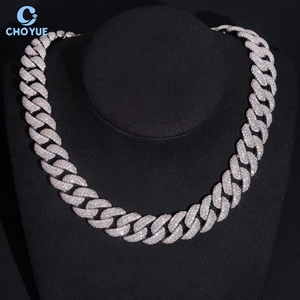 สร้อยคอเงินแท้ 925 ชุบทอง ประดับเพชรโมอิสซาไนต์ รับรองโดย GRA ขนาด 18 มม. แบบ Cuban Link สำหรับผู้ชาย สไตล์ Iced Out - Product Image 3