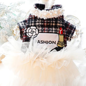 ホット販売カスタマイズロゴ冬暖かい口紅パターンファッションペットホリデードレスブランド高級犬服猫と犬の服 - Product Image 3