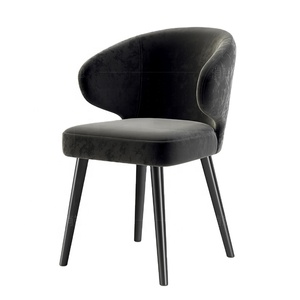 <span class=keywords><strong>Chaise</strong></span> d'aile en tissu coussin doux <span class=keywords><strong>gris</strong></span> foncé personnalisé en usine <span class=keywords><strong>chaise</strong></span> de salle à manger en velours design <span class=keywords><strong>daim</strong></span> pour cuisine restaurant - Product Image 1