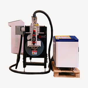 เครื่องตัดท่อไฟเบอร์เลเซอร์ความแม่นยำสูง รุ่นประหยัดพลังงาน 1500W พร้อมระบบ AI/PLT รองรับรางระบายความร้อนด้วยน้ำ เครื่องตัดท่อเลเซอร์ - Product Image 3