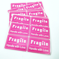 Autocollants personnalisés roses imperméables et écologiques pour articles fragiles, étiquettes d'avertissement 3x5, 500 pièces, emballage carton, formes personnalisées