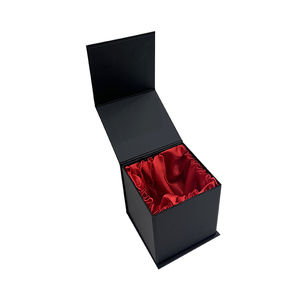 Sang Trọng Biểu Tượng Tùy Chỉnh Nổi Màu Đen Từ Hộp Quà Tặng Có Thể Tái Chế Cứng Cứng Cứng Bao Bì Các Tông Với Nam Châm Nắp - Product Image 1