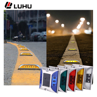 Lampu kancing LED tenaga surya kualitas tinggi, lampu sorot jalan LED kucing, produk peringatan lalu lintas reflektif antiair jalan raya