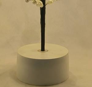 Árbol LED de 16 Pulgadas con 20 Luces, Árbol Artificial con Luz Cálida para Decoración de Esquinas del Hogar - Product Image 6