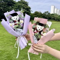 Hadiah Wisuda Buket Boneka Beruang Berbulu Model Mainan Plush Kreatif 243 untuk Ulang Tahun Anak Perempuan Musim Wisuda Teman Sekelas Buatan Tangan