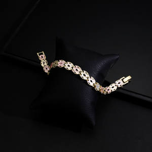 Pulsera de reloj de eslabones cubanos multiestilo, de lujo, con incrustaciones de circonitas/corazones/escamas de serpiente/cadena de reloj para mujer, pulsera de joyería al por mayor - Product Image 3