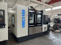 Machine de fraisage CNC VMC1160 à prix compétitif avec commande CNC, machine à 5 axes