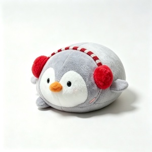 Peluche pingouin personnalisée pour l'hiver, animal en peluche pingouin, pingouin en peluche avec cache-oreilles, jouet pingouin rond et dodu - Product Image 3