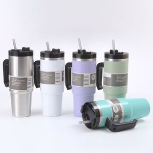 Gobelet isotherme sous vide 20oz en acier inoxydable avec poignée et paille pour les rassemblements - Product Image 4