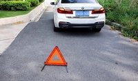 Kit d'avertissement triangulaire de sécurité Panneau triangulaire d'avertissement d'urgence pliable Kit d'urgence pour voiture avec triangle d'avertissement réfléchissant