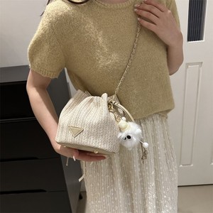 Nuova Borsa a Tracolla Estiva 2024 in Paglia Intrecciata con Grande Capacità, Chiusura a Coulisse e Catena - Product Image 3