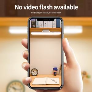 Lámpara de Escritorio LED Táctil Moderna con Tres Temperaturas de Color y Atenuación, Carga Magnética, Emisor de Luz para Lectura, con Batería - Product Image 4