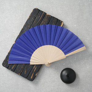 Éventail pliant moderne et simple en bois de polyester de 23 cm, éventail en bois, éventail en <span class=keywords><strong>bambou</strong></span> fendu, idéal comme cadeau créatif - Product Image 5