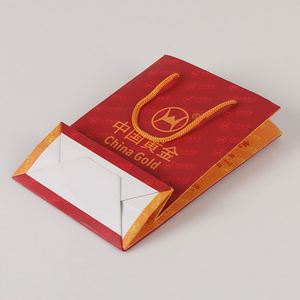 Sacs en papier d'art de luxe personnalisés avec logo pour emballage de bijoux, cadeaux, chaussures et vêtements, recyclables, pour boutiques et vente au détail - Product Image 6