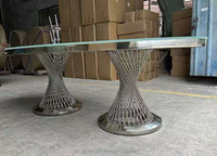 Table de banquet ovale en acier inoxydable démontable avec structure métallique pour événements de location de luxe et mariages
