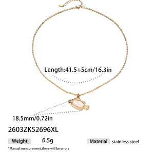 Collana con Ciondoli a Tema Oceano, Simpatici Pesci Tropicali, Conchiglie in Madreperla e Animali Marini Smaltati - Vendita all'Ingrosso - Product Image 4