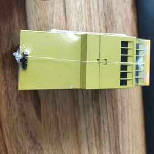 Pilz Xv2 0.5/24Vdc <b>Relay</b> 774504 774506 Electromechanical Safety <b>Relay</b> - Product Image 4