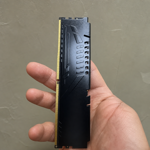 Mémoire DDR5 8 Go ECC pour ordinateur de bureau 5200 MHz, module RAM pour station de travail AI, haute performance, personnalisable - Product Image 3
