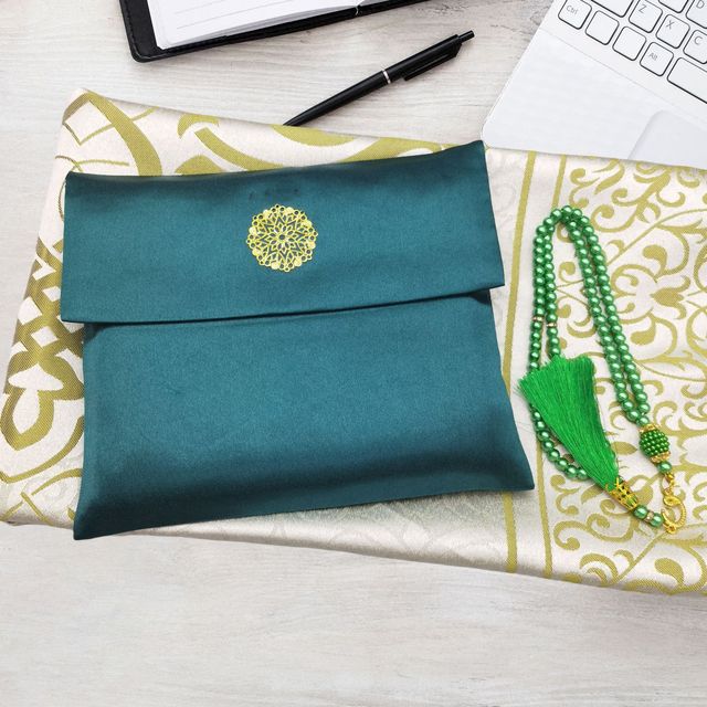 Hot Sale Religious Diamond Rosary Blanket Cloth Bag Travel Set Wedding Gift Portable Prayer Mat Tasbiha Gift Box Wenchuang
