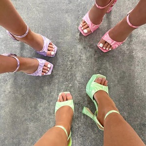 Chaussures de fête filles <span class=keywords><strong>sexy</strong></span> nouveauté femmes chaussures mode tendance plate-forme ronde peep toe élégant boucle bonne qualité sandales à talons - Product Image 5