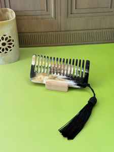 Peine de cuerno de búfalo natural diseñado para desenredar, peinar, cuidar el cabello y el cuero cabelludo, adecuado para todo tipo de cabello. - Product Image 2