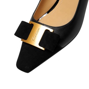 Moda <span class=keywords><strong>donna</strong></span> moda <span class=keywords><strong>tacco</strong></span> <span class=keywords><strong>medio</strong></span> pump <span class=keywords><strong>scarpe</strong></span> da sera a punta quadrata con ornamento di fiocco e Design a blocchi di colore per abiti estivi da ufficio - Product Image 5