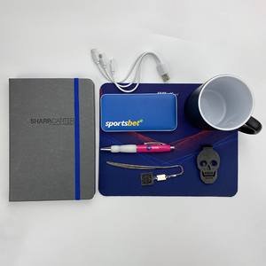 ชุดของขวัญธุรกิจสำหรับผู้ชายสุดหรูแบบกำหนดเอง แก้วน้ำ สมุดโน้ต กระเป๋าสตางค์ <span class=keywords><strong>ที่</strong></span>คั่นหนังสือ ของที่<span class=keywords><strong>ระลึก</strong></span> พร้อมโลโก้สีตามสั่งแบบ UV - Product Image 1