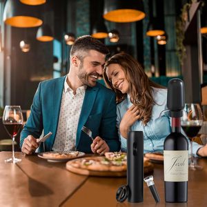 Ensemble 4-en-1 : Bouchon de vin, coupe-capsule, tire-bouchon automatique, décanteur aérateur et ouvre-bouteille électrique rechargeable noir - Product Image 6