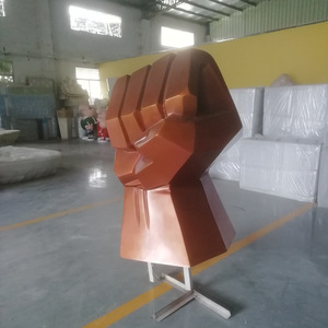 Escultura de Puño en Plástico Reforzado con Fibra de Vidrio, Figura Decorativa Moderna Artística de Resina para Montaje en Suelo - Product Image 3