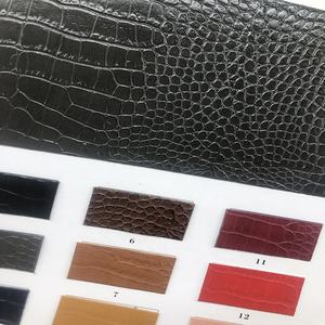 Cuir synthétique PU gaufré de <span class=keywords><strong>crocodile</strong></span> pour la production de sacs et sacs à main chaussures ceinture de <span class=keywords><strong>crocodile</strong></span> - Product Image 2