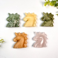 Vente en gros de sculptures de licorne en cristal naturel, pierre précieuse de quartz rose pour la guérison, artisanat de licorne en cristal pour la décoration et les cadeaux